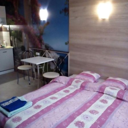 Студия На Французском Бульваре 36 카리프 외부 사진